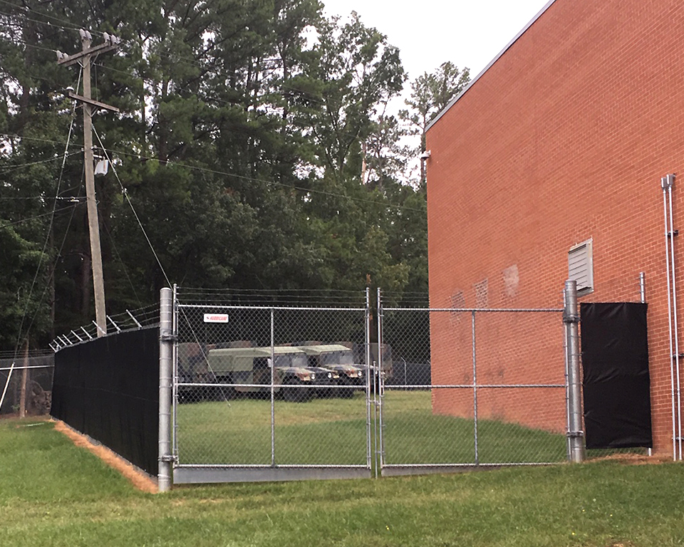 7 + 1 ft. Chain Link with Barb Wire and Windscreen