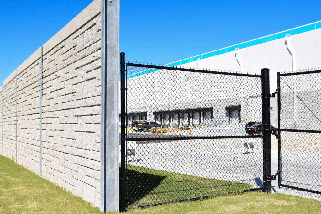 vinyl coated chain link fence