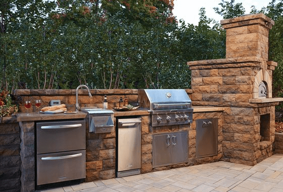 Dedicated Outdoor Kitchens (With All The Fixin's)