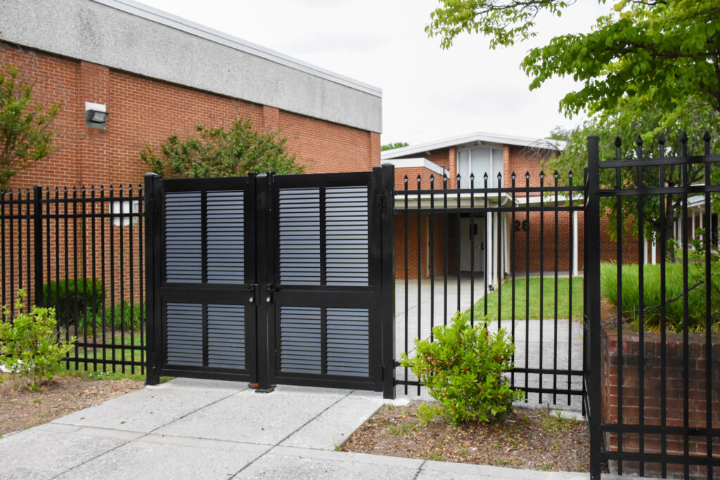 A6 - W CUSTOM Ped Gate
