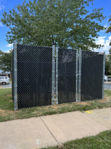 E10 - Chain Link Utilities Enclosure