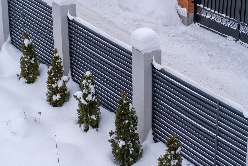 ​Winter Fence Protection: Prevent Damage and Extend Fence Lifespan cover