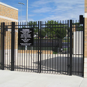 Ornamental Aluminum Fence Thumbnail 08